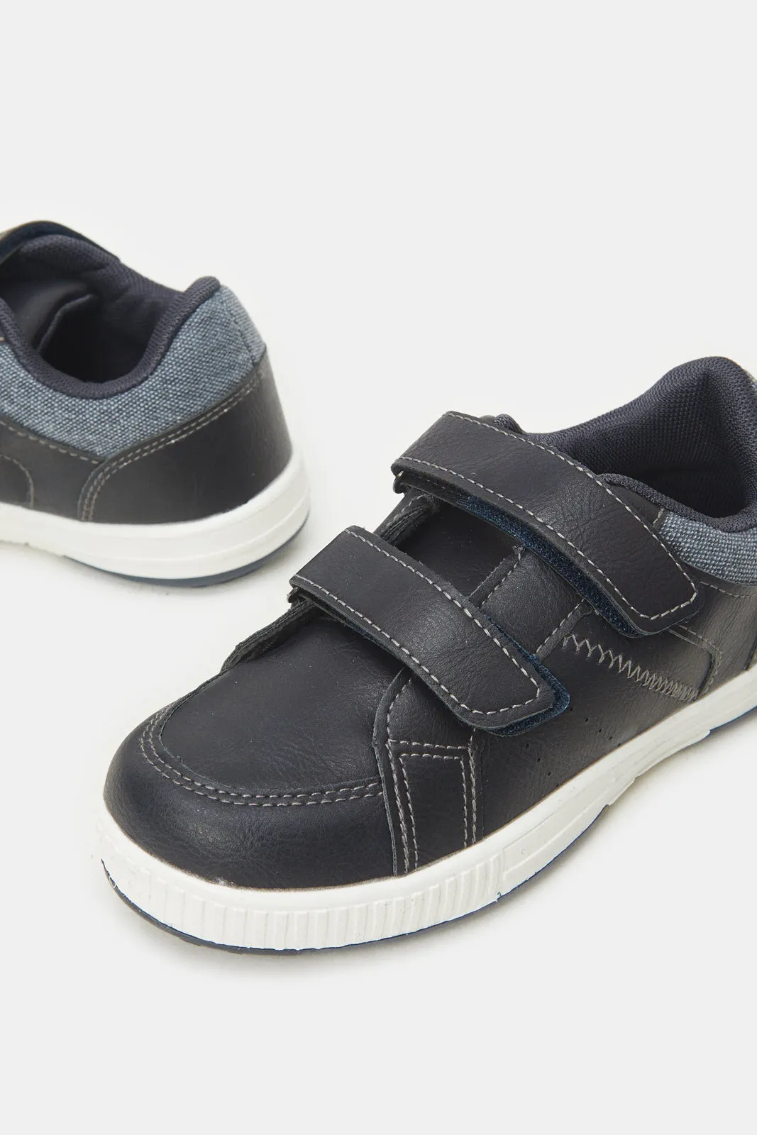 Boys Black Material Block Sneakers